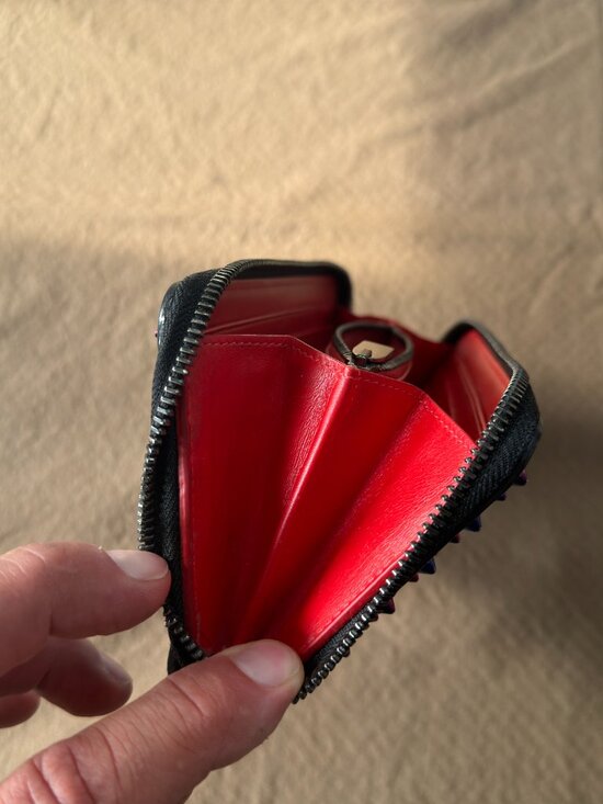 Christian Louboutin Black leather Panettone studded wallett - Picture 7 of 8